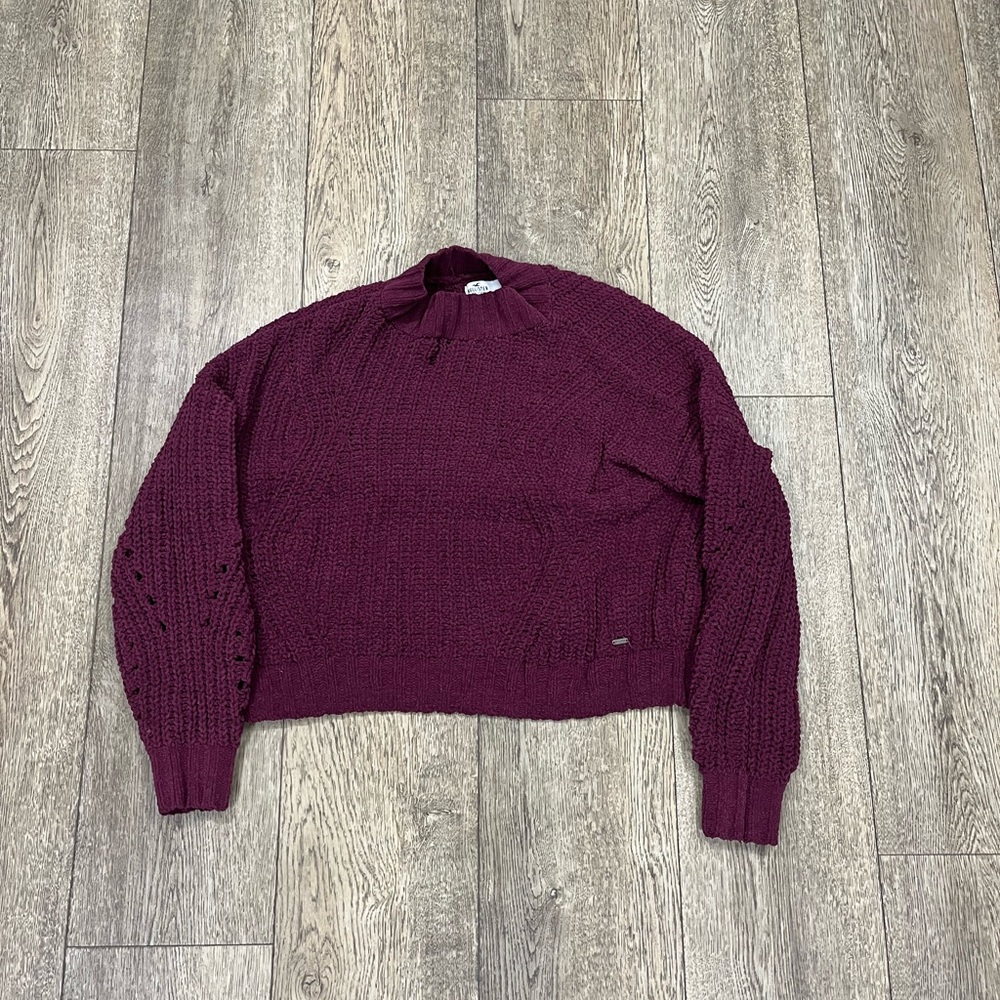 Hollister Women’s Sweater